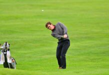 Men’s golf hits the course